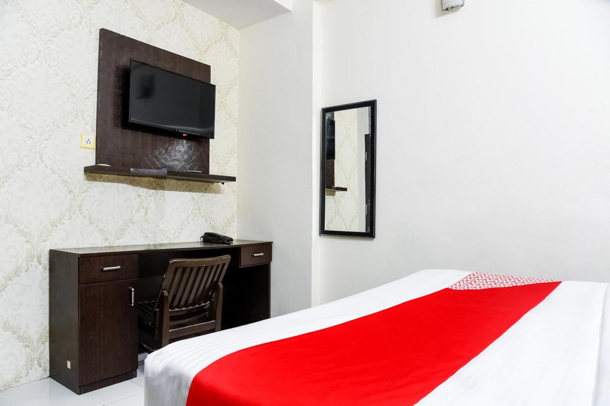 Hotel O Radhika Palace Bhopal Esterno foto