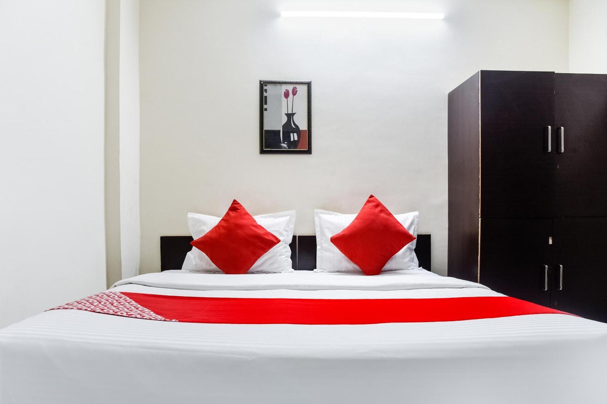 Hotel O Radhika Palace Bhopal Esterno foto