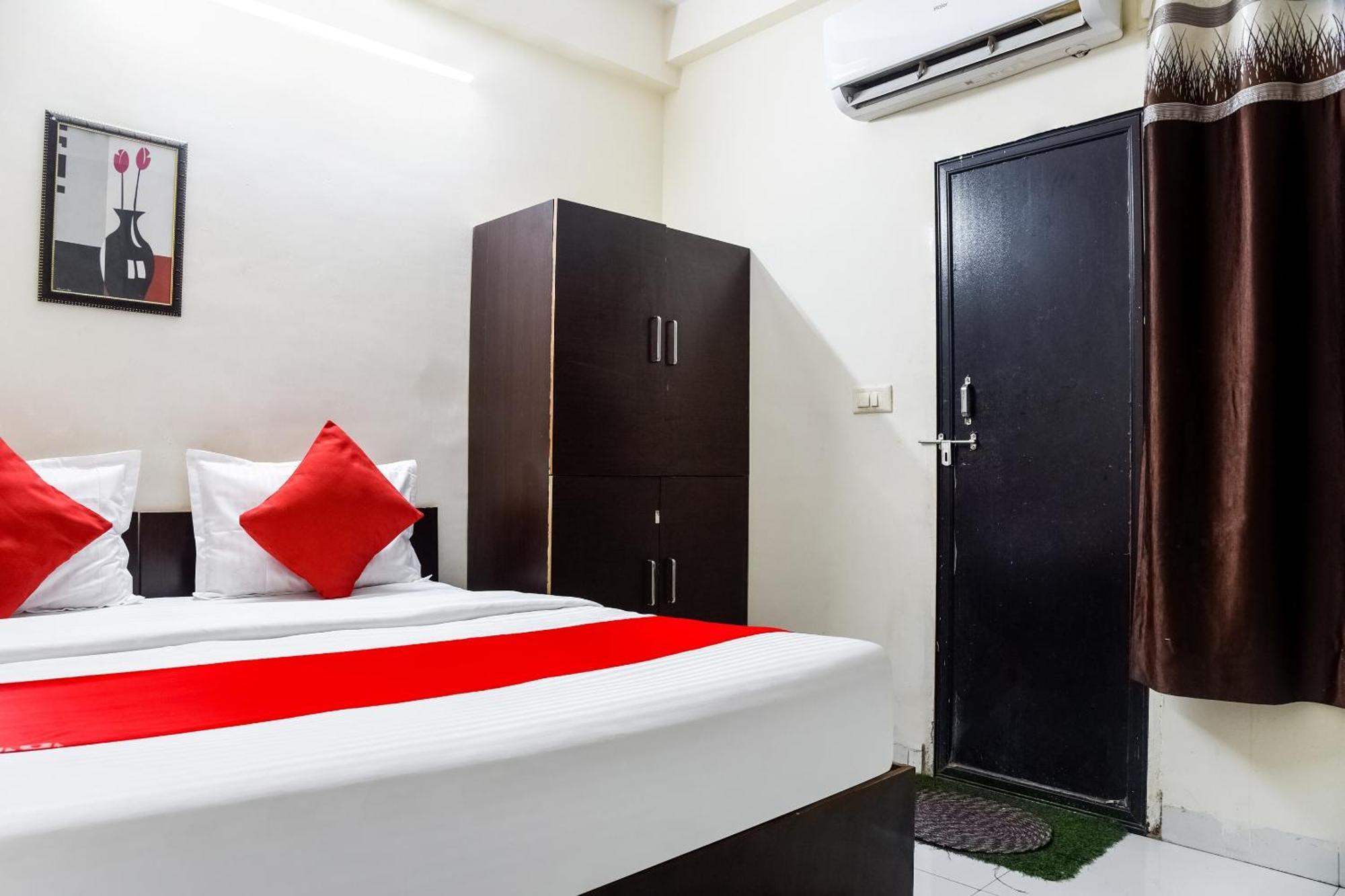 Hotel O Radhika Palace Bhopal Esterno foto
