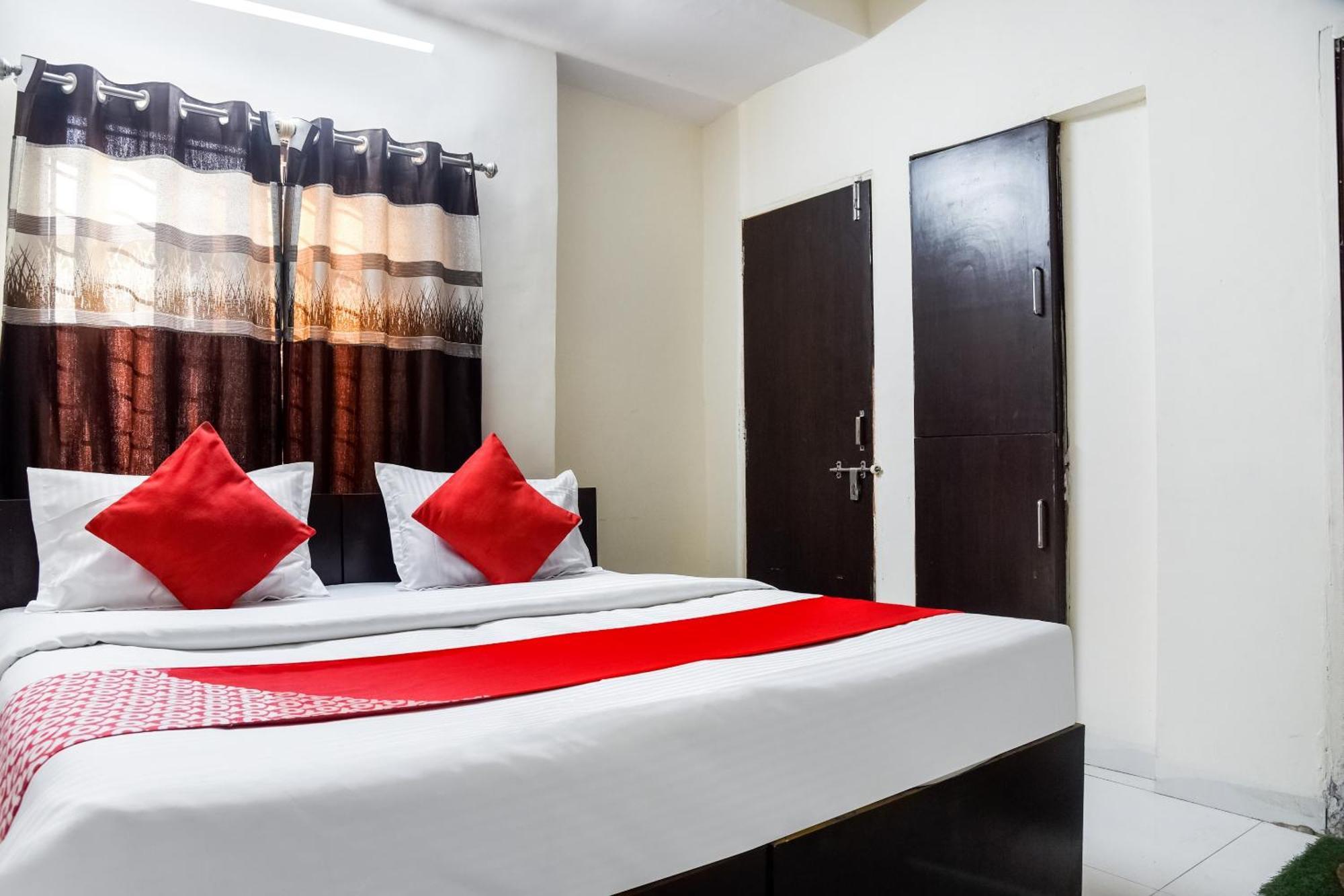 Hotel O Radhika Palace Bhopal Esterno foto