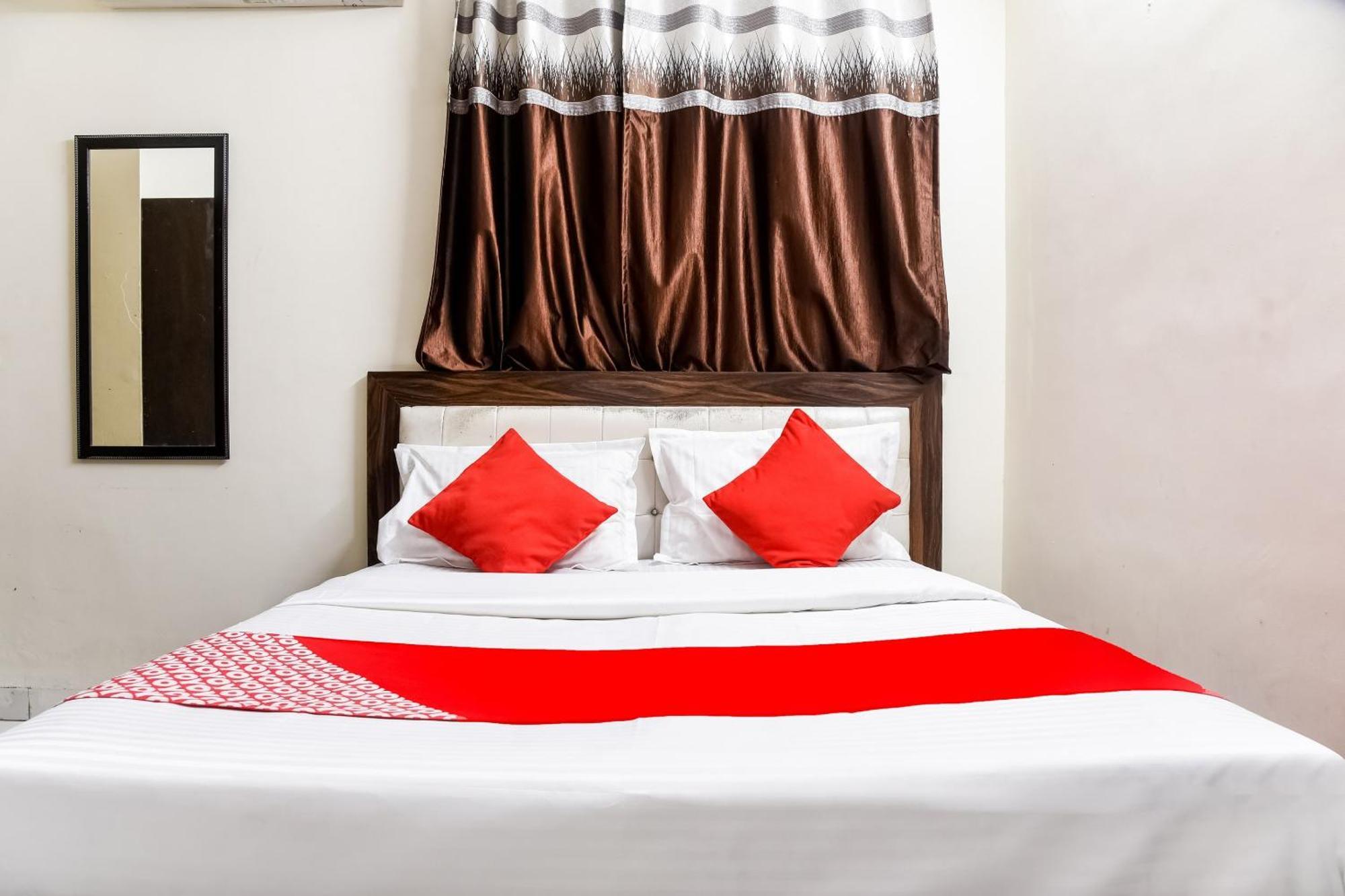 Hotel O Radhika Palace Bhopal Esterno foto